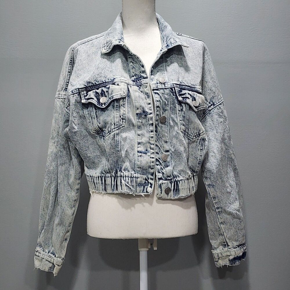 Refuge Light Wash Cropped Button Down Long Sleeve Women's Bomber Jacket Medium